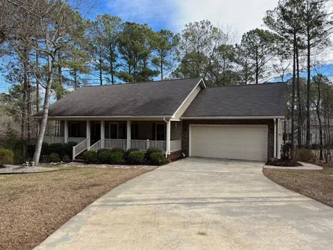 211 WILLOW LANE
