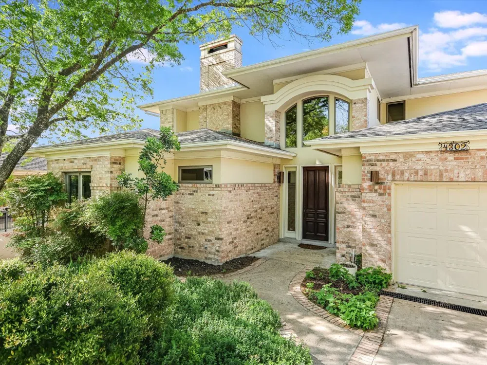 4302 Waterford Place