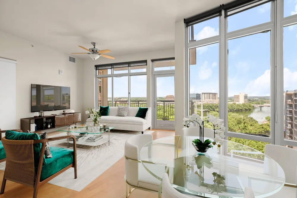 603 Davis Street #911