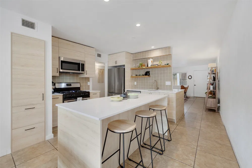 2303 East Side Drive #122