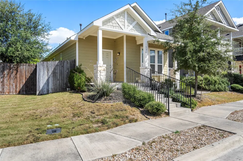 174 Friendship Oak Drive