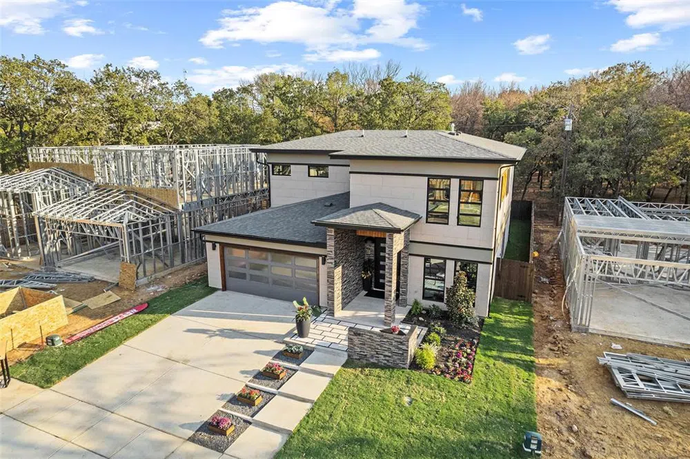 3059 Tall Oaks Court