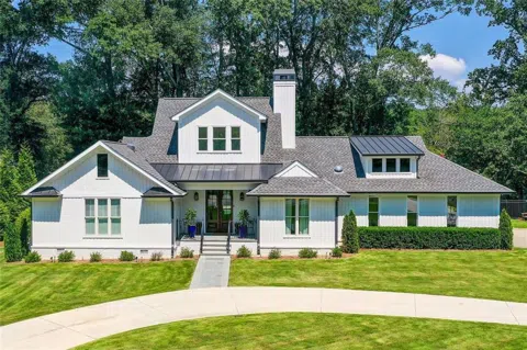 405 River Glen Trace