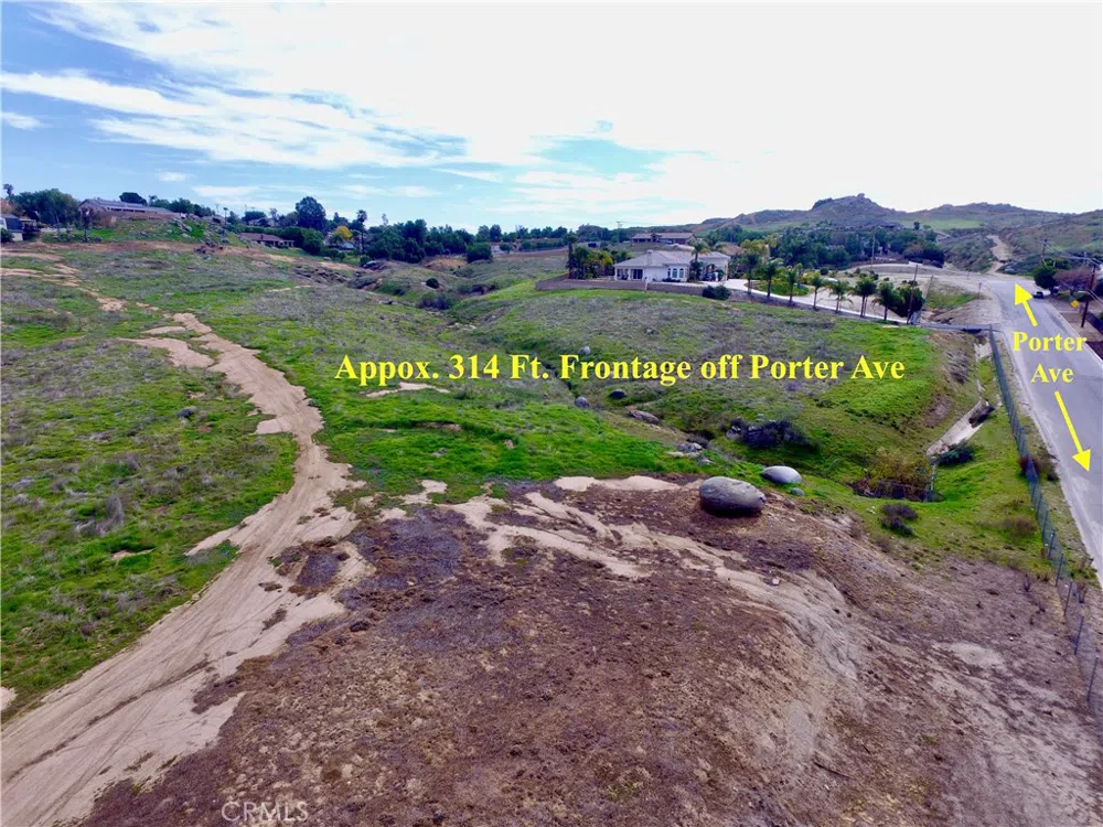 17520 Porter Avenue Woodcrest, CA 92504