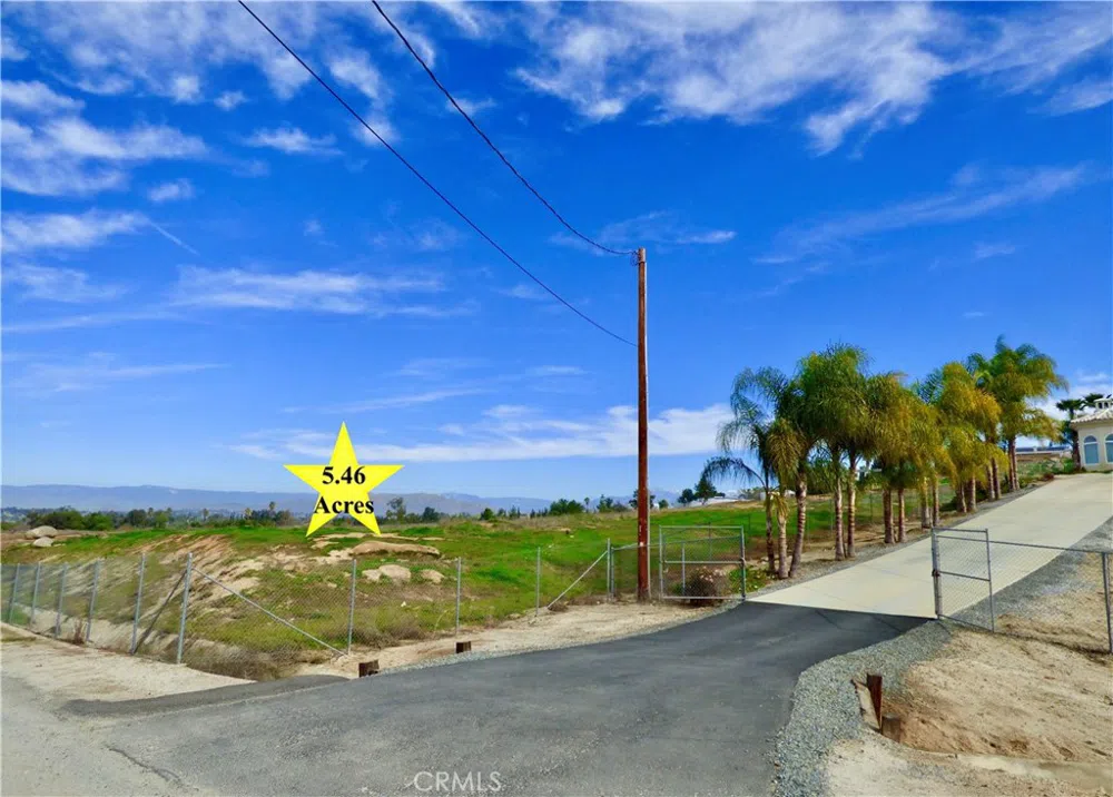 17520 Porter Avenue Woodcrest, CA 92504