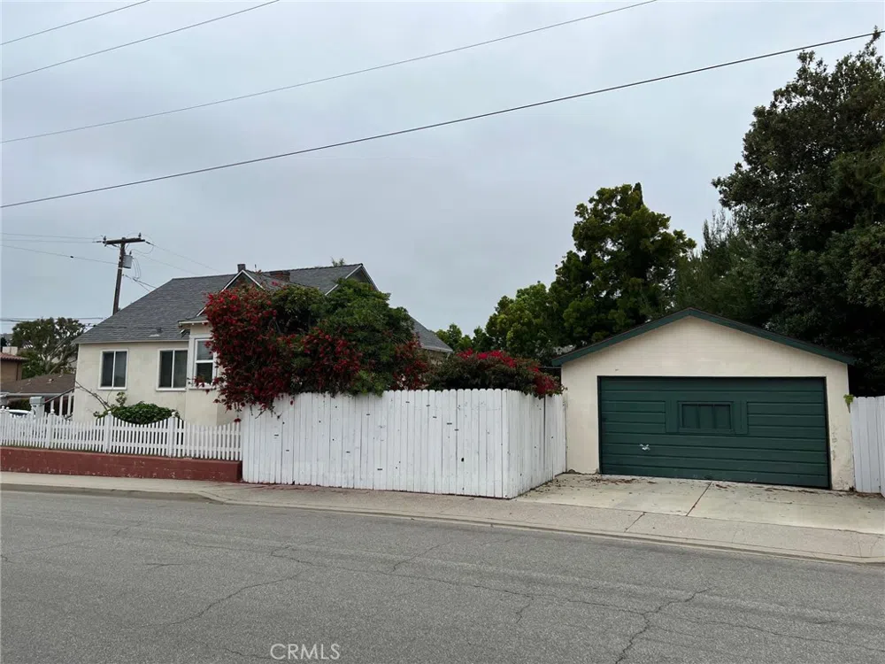 1467 5th Street Manhattan Beach, CA 90266