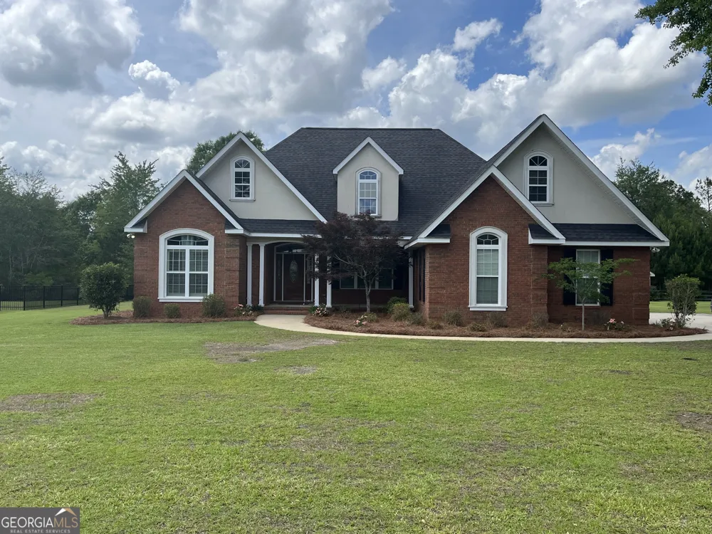 110 Hedge Way Dublin, GA 31021