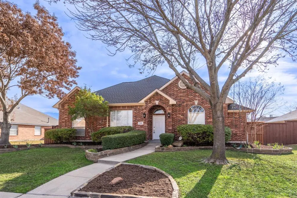 1710 Travis Court Allen, TX 75002
