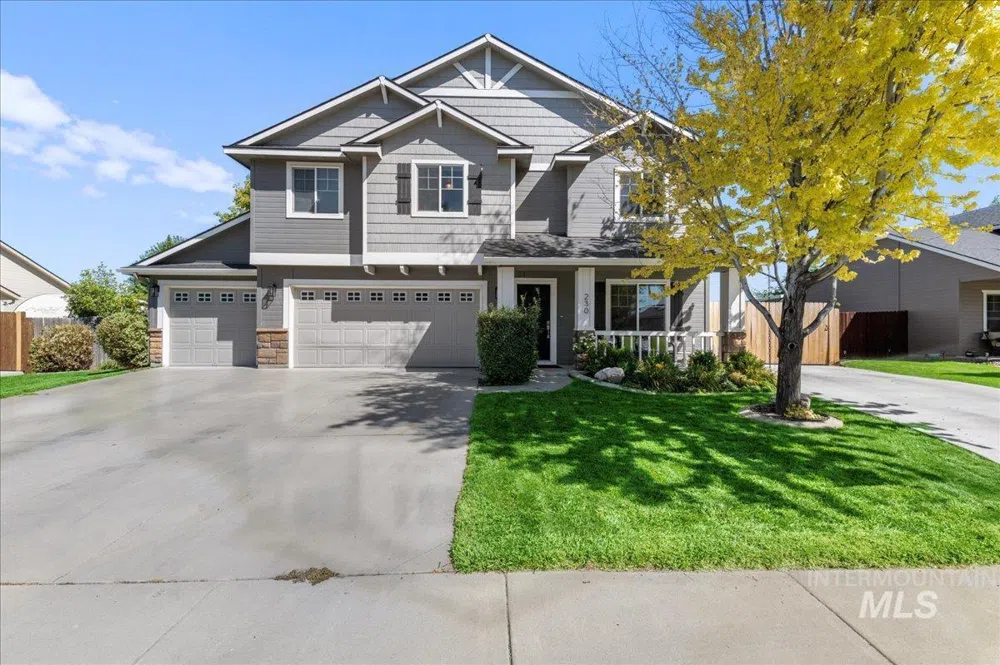 230 W Quaking Aspen Ln