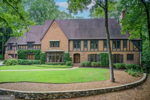 6098 River Chase Circle