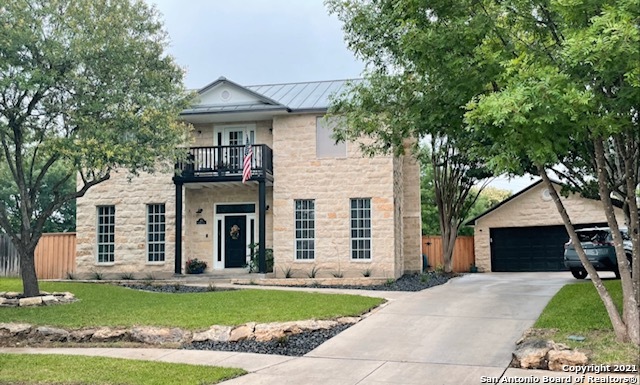 313 Oak Knoll Circle