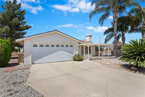 1002 La Casa Way