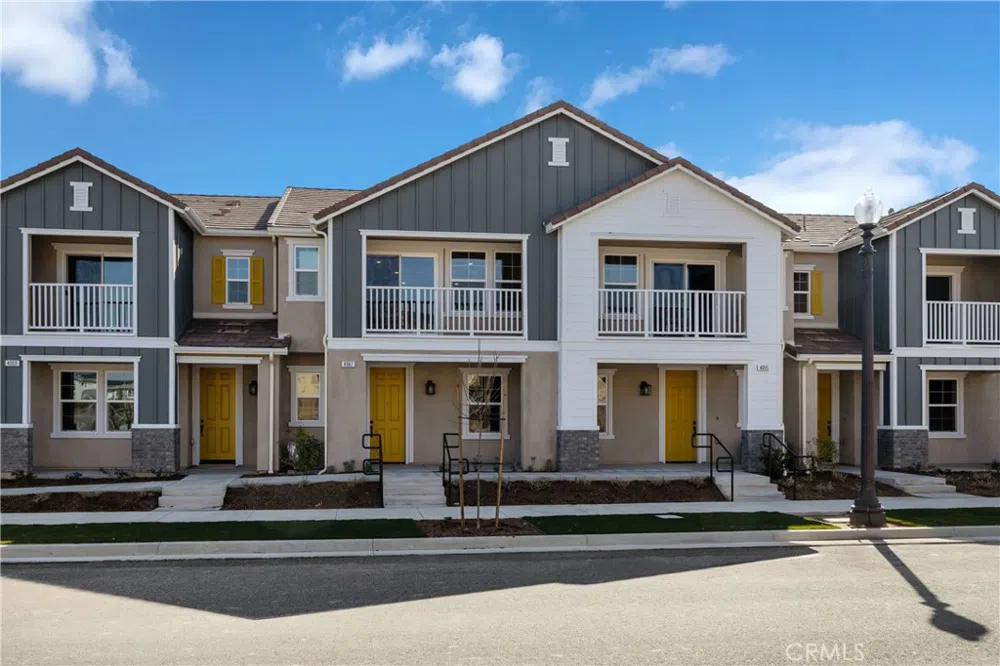 4067 E. Coronado Privado