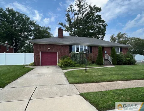 11 Taylor Avenue