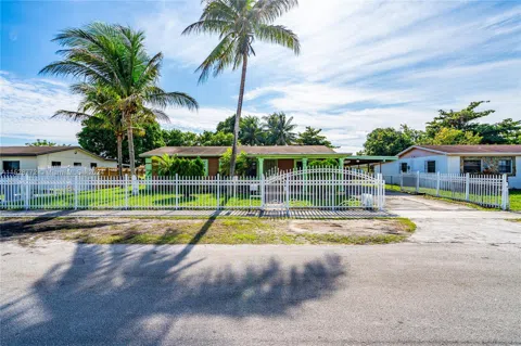 2420 NW 176th Ter