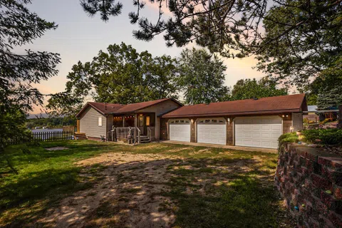 13739 Carefree Drive