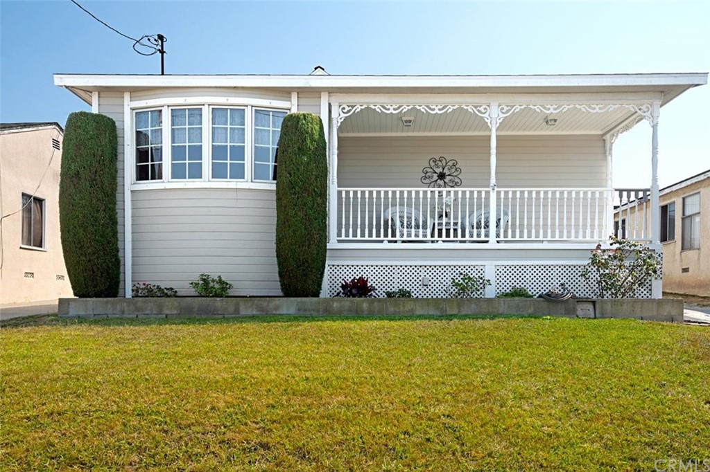 4678 W 140th Street Hawthorne, CA 90250