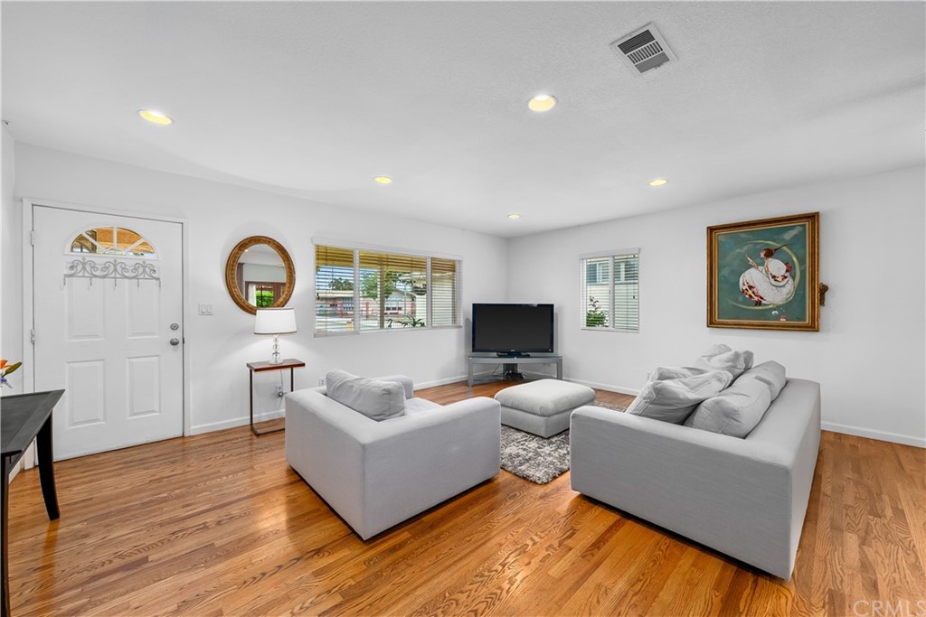2707 Ralston Lane Redondo Beach, CA 90278