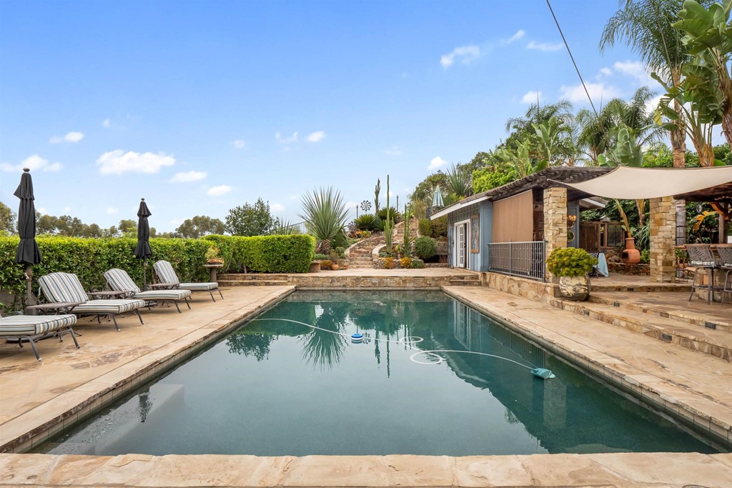 1401 Eagle Escondido, CA 92029