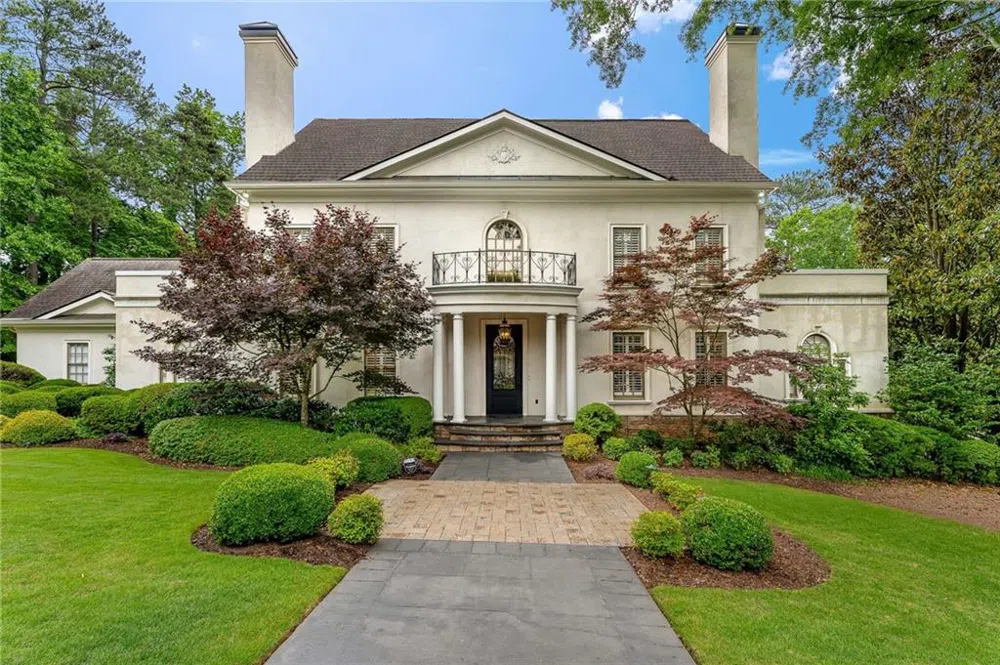 5265 Woodridge Forest Trail