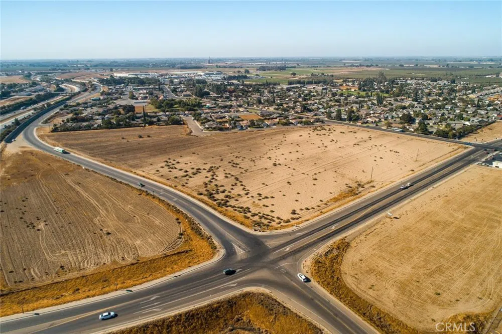 2 Hammatt Avenue Livingston, CA 95334