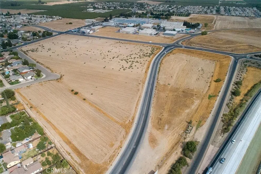 2 Hammatt Avenue Livingston, CA 95334