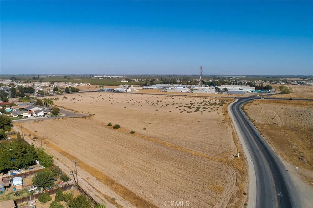 2 Hammatt Avenue Livingston, CA 95334