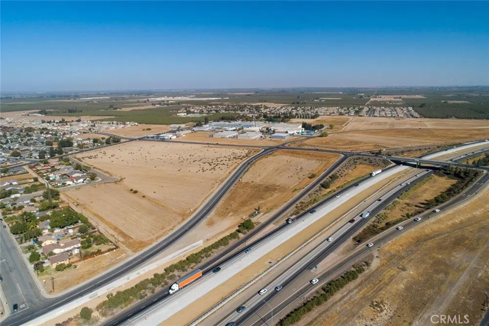 2 Hammatt Avenue Livingston, CA 95334