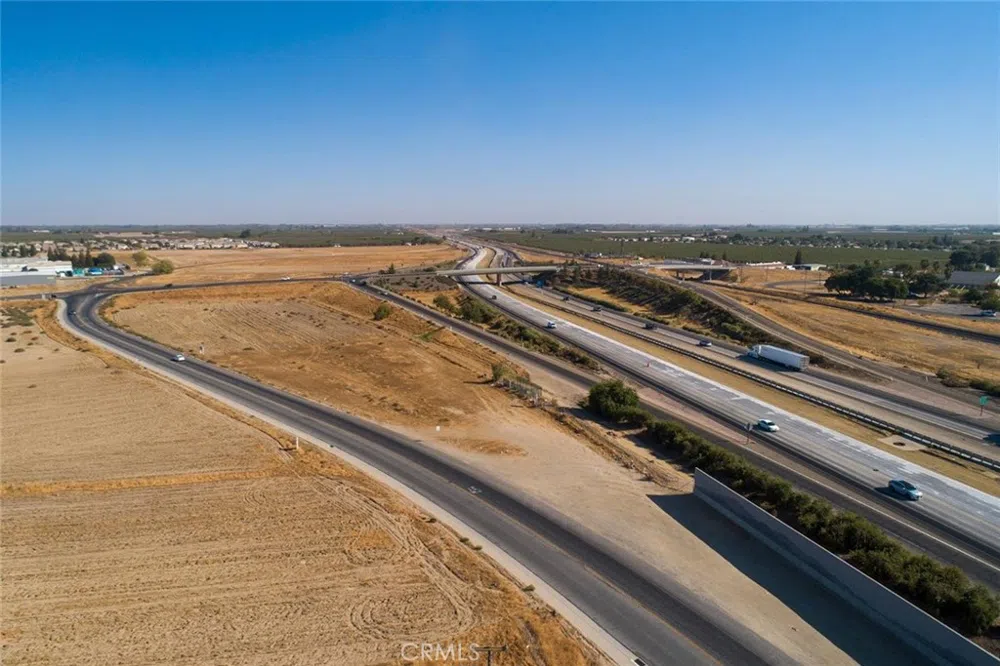 2 Hammatt Avenue Livingston, CA 95334
