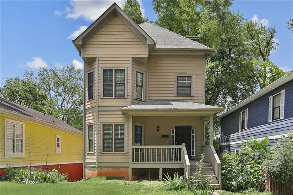 711 Woodson Street SE