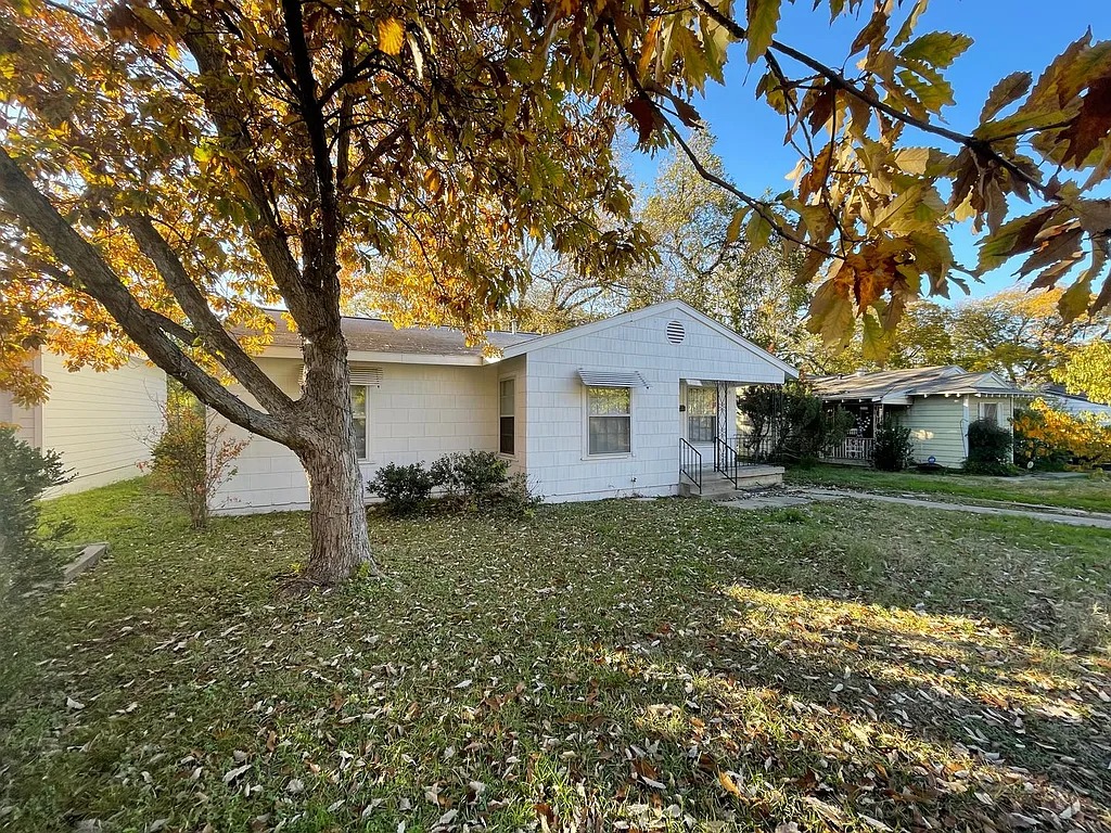 4516 Odessa Avenue