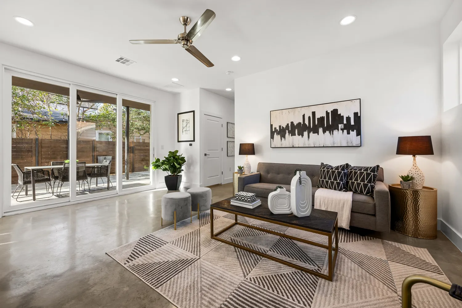2605 Hidalgo Street #1