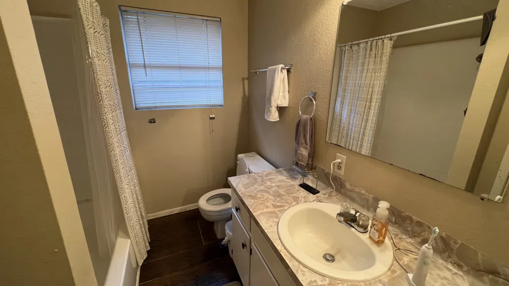 608 Genard St #B Austin, Texas 78751