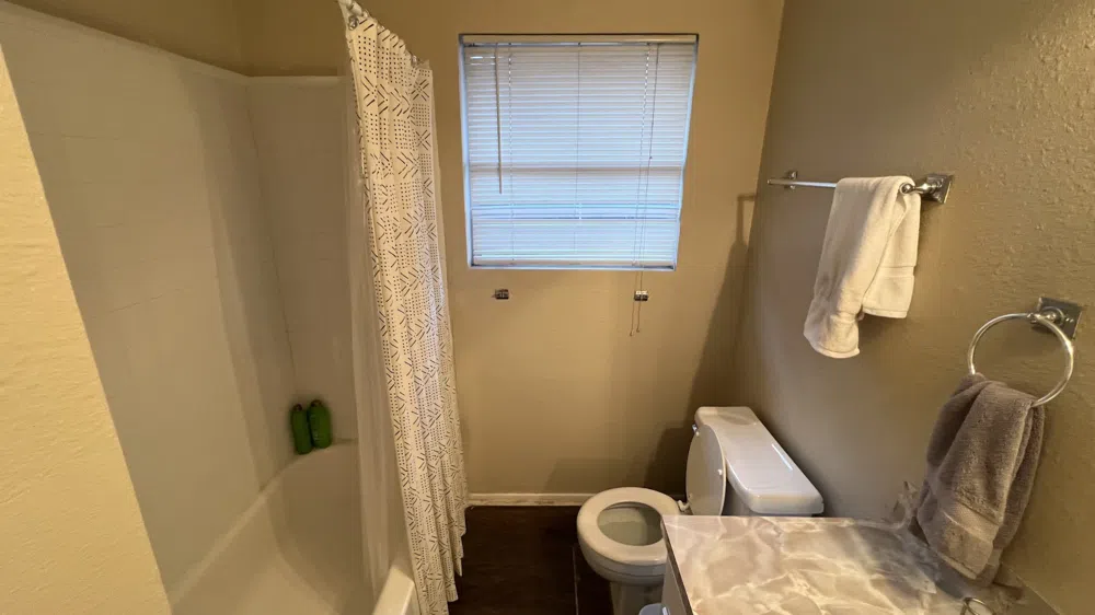 608 Genard St #B Austin, Texas 78751