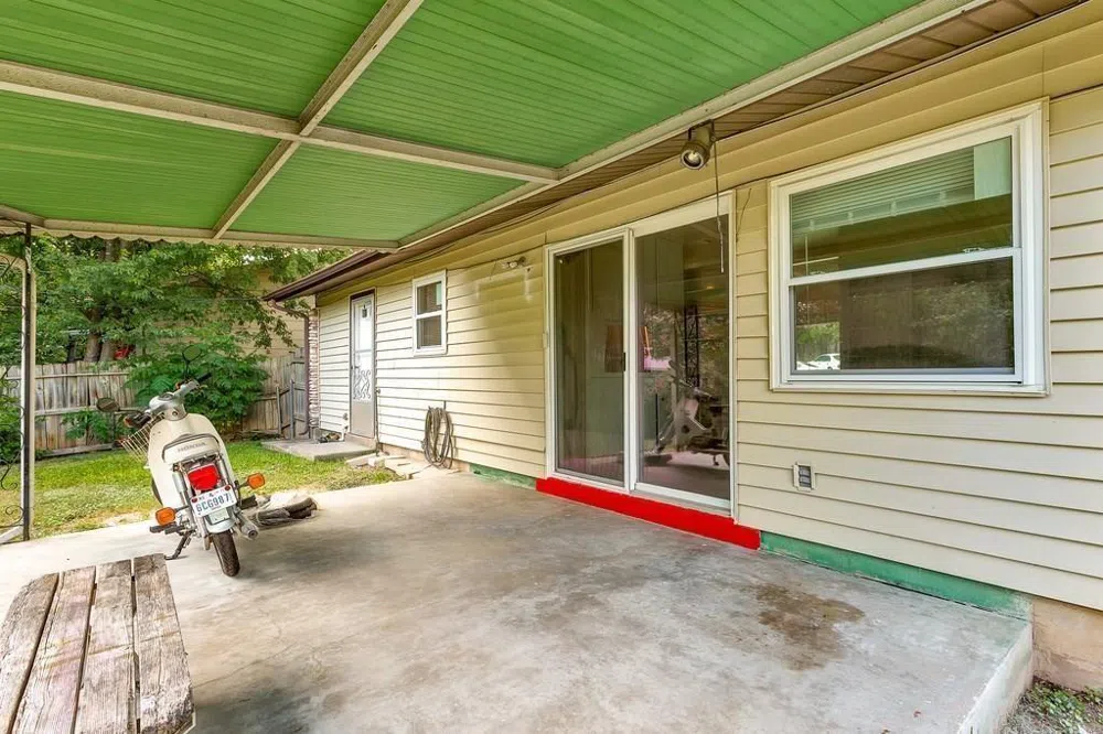 1703 Rockbridge Terrace Austin, TX 78741