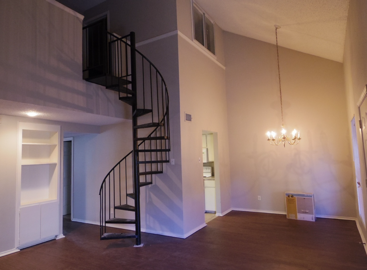 2401 Leon Street #304 Austin, Texas 78705