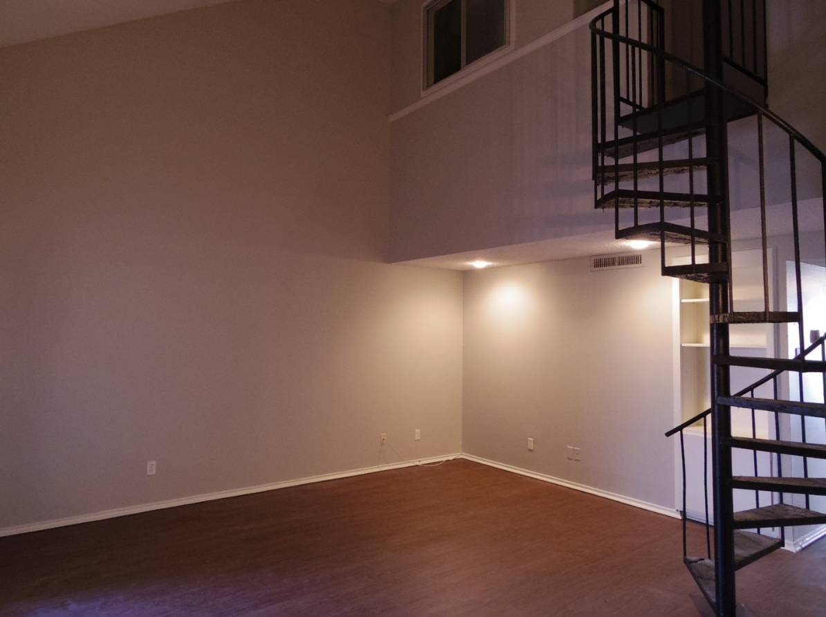 2401 Leon Street #304 Austin, Texas 78705
