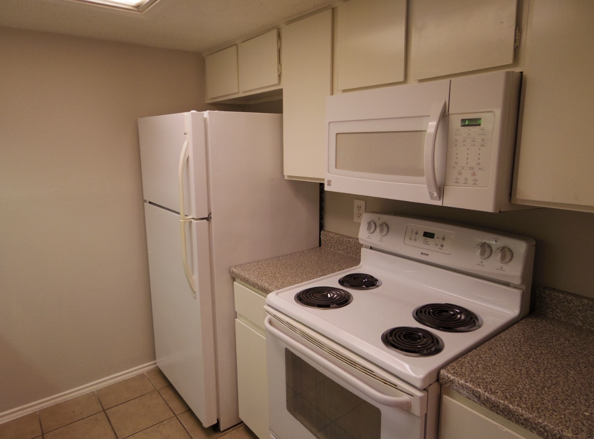 2401 Leon Street #304 Austin, Texas 78705