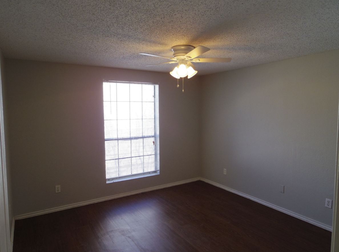 2401 Leon Street #304 Austin, Texas 78705