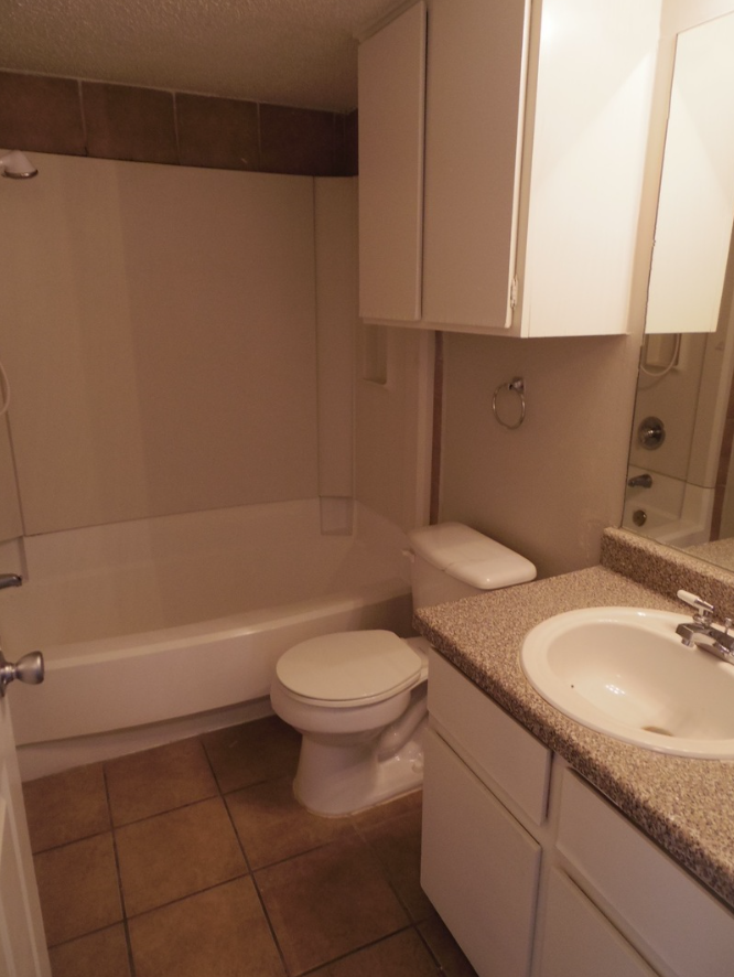2401 Leon Street #304 Austin, Texas 78705