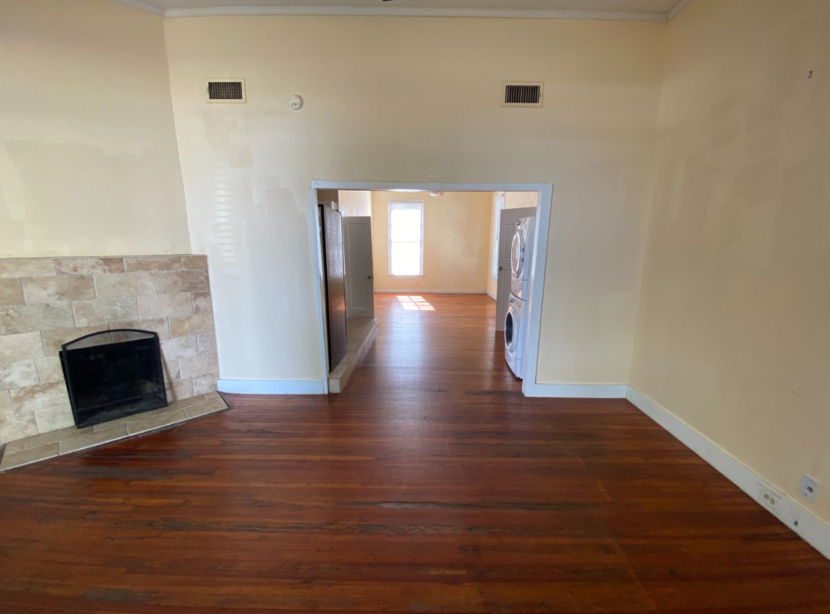 1801 Nueces Street Austin, Texas 78705