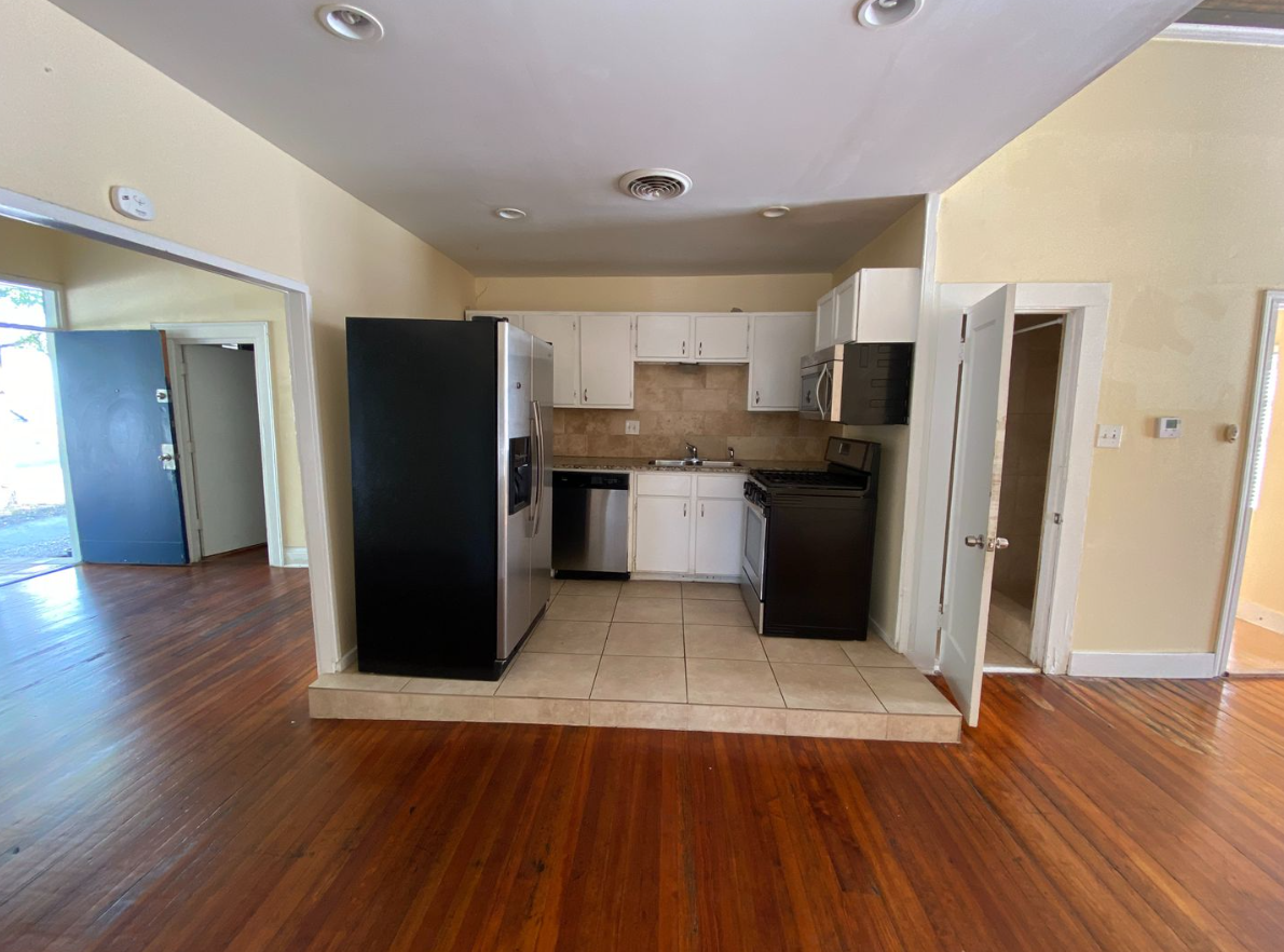1801 Nueces Street Austin, Texas 78705
