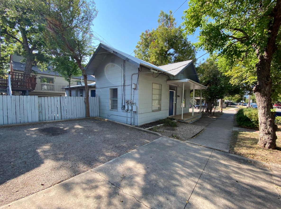 1801 Nueces Street Austin, Texas 78705