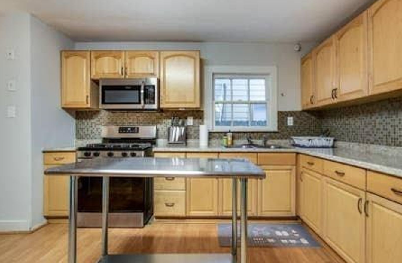 907 E 53rd Street Austin, Texas 78705