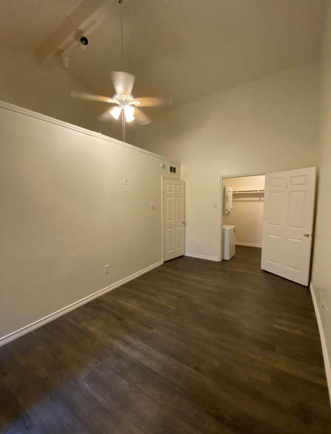 2401 Leon, #206 78705, Texas 78705