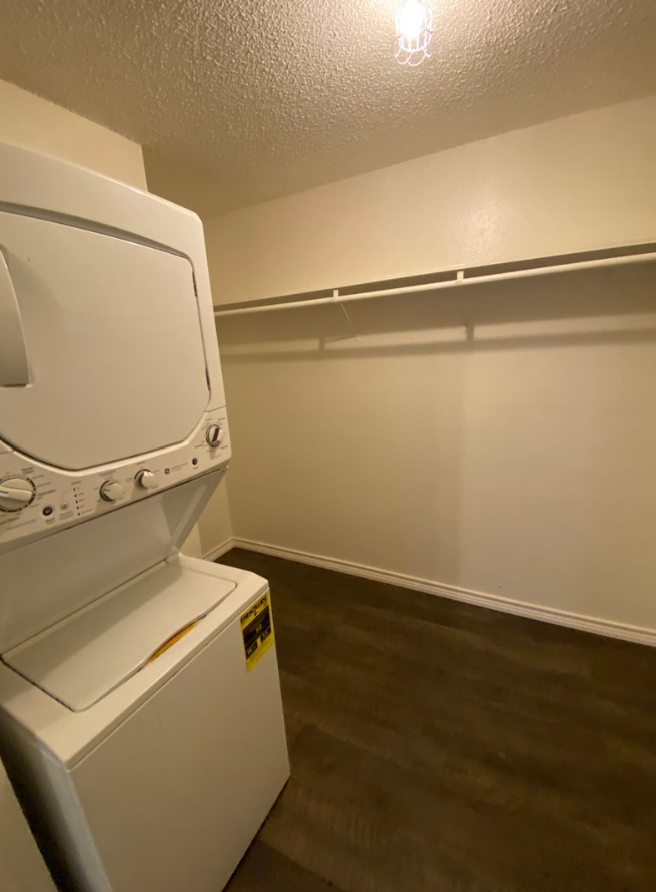 2401 Leon, #206 78705, Texas 78705