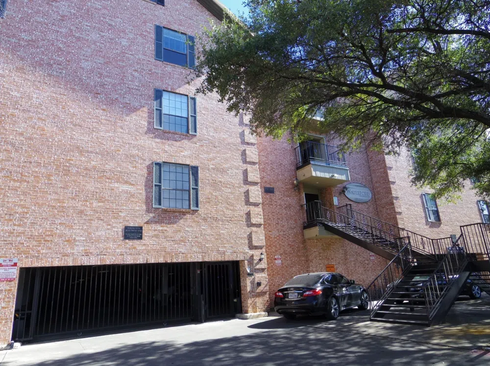 2401 Leon, #206 78705, Texas 78705