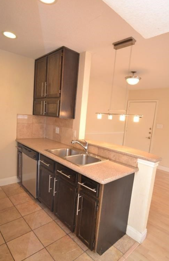 4306 Avenue A #115 Austin, Texas 78751