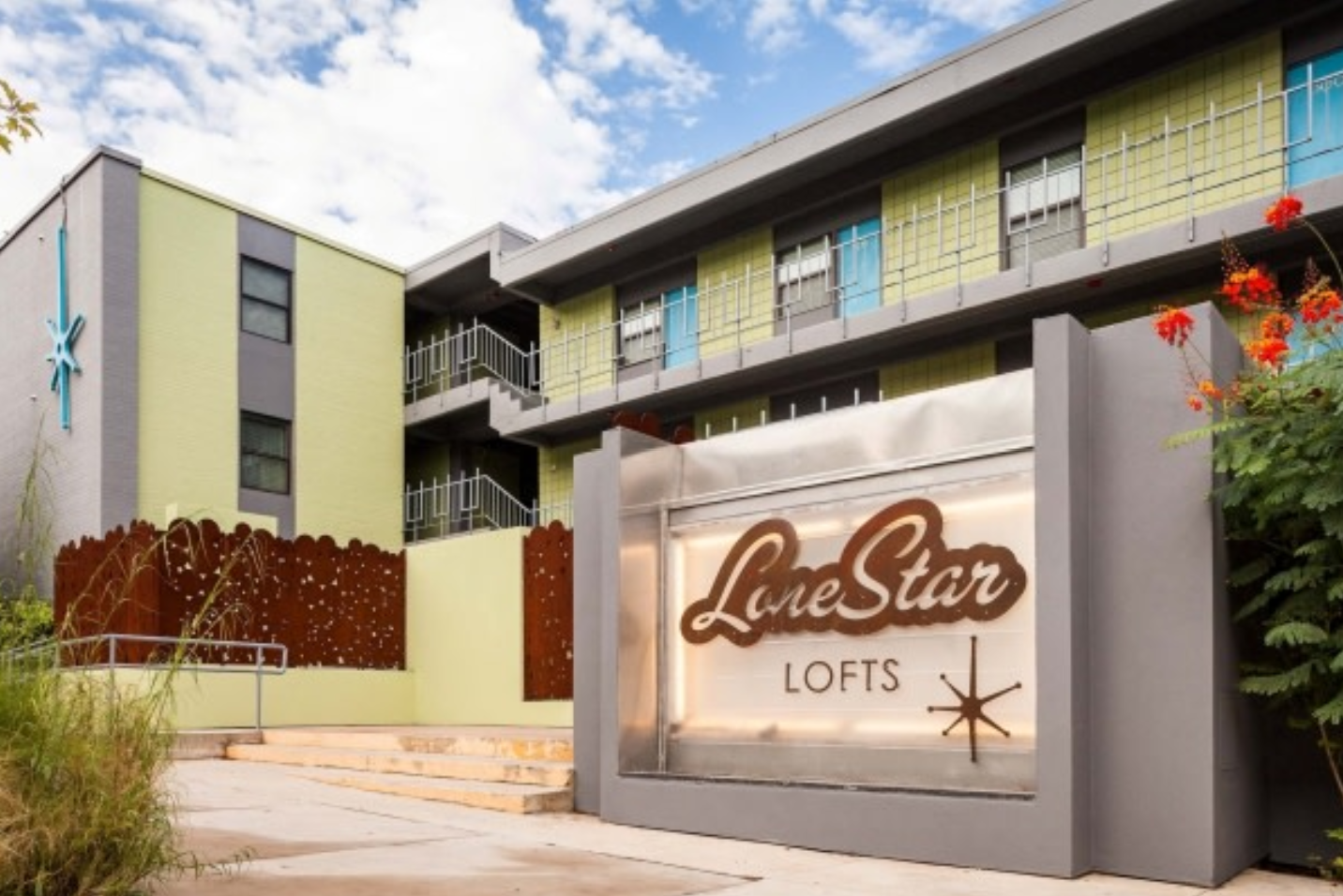 2408 Leon St APT 118. LONESTAR LOFTS Austin, Texas 78705