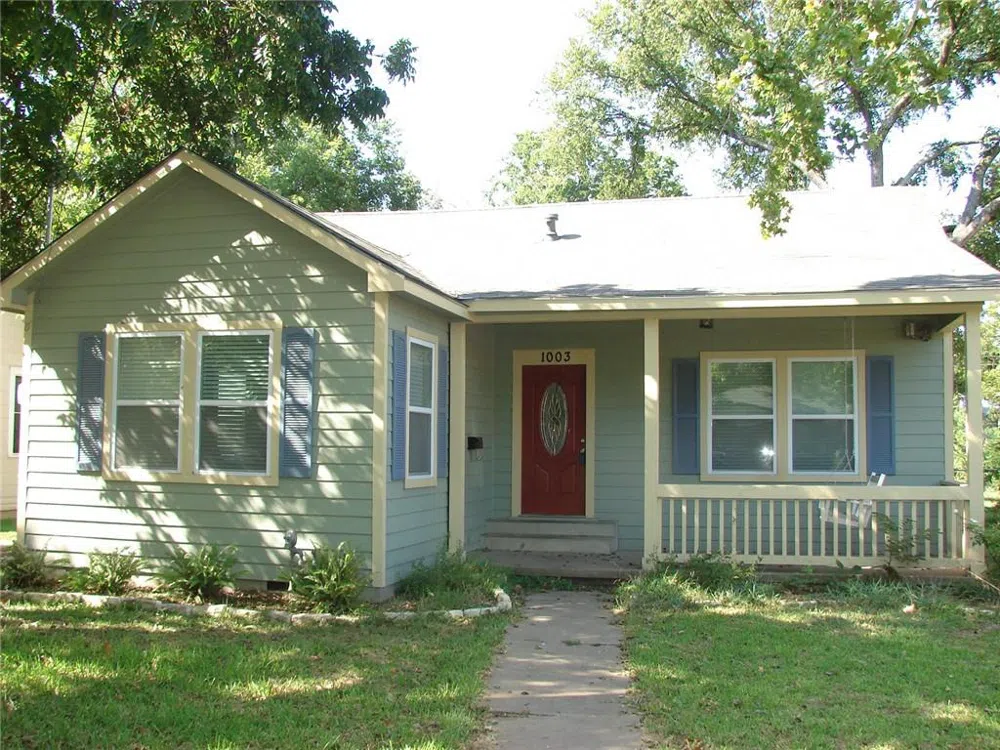 1003 East 38th Austin, Texas 78705